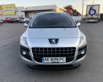 Серый Пежо 3008, объемом двигателя 1.6 л и пробегом 160 тыс. км за 8800 $, фото 2 на Automoto.ua