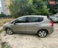 Сірий Пежо 3008, об'ємом двигуна 1.6 л та пробігом 290 тис. км за 7800 $, фото 2 на Automoto.ua