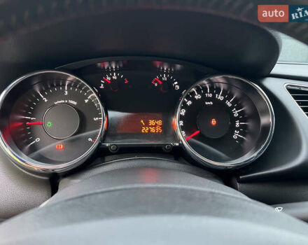 Серый Пежо 3008, объемом двигателя 1.56 л и пробегом 176 тыс. км за 9000 $, фото 39 на Automoto.ua