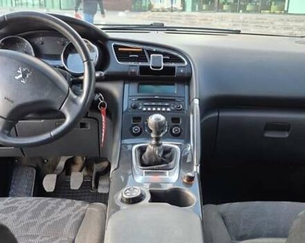 Пежо 3008 2009 в Хмельницком на Automoto.ua Серый Пежо 3008, объемом двигателя 1.6 л и пробегом 211 тыс. км за 6700 $, фото 15 на Automoto.ua