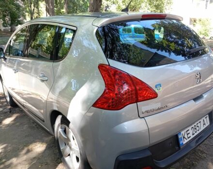 Сірий Пежо 3008, об'ємом двигуна 1.6 л та пробігом 152 тис. км за 6500 $, фото 1 на Automoto.ua