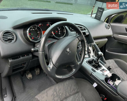 Серый Пежо 3008, объемом двигателя 1.56 л и пробегом 176 тыс. км за 9000 $, фото 22 на Automoto.ua