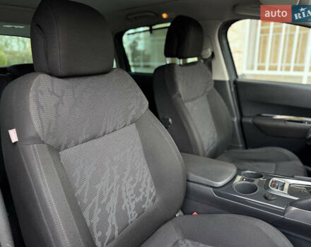 Пежо 3008 2009 в Тернополе на Automoto.ua Серый Пежо 3008, объемом двигателя 1.6 л и пробегом 244 тыс. км за 7999 $, фото 34 на Automoto.ua