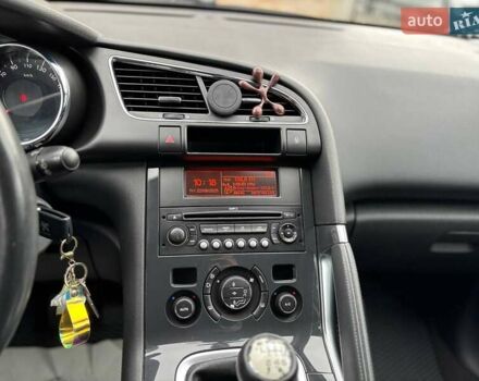 Сірий Пежо 3008, об'ємом двигуна 1.6 л та пробігом 221 тис. км за 7299 $, фото 19 на Automoto.ua
