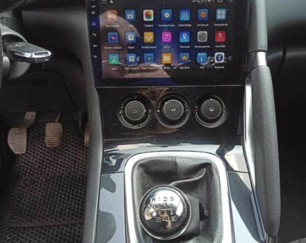 Серый Пежо 3008, объемом двигателя 1.6 л и пробегом 189 тыс. км за 6400 $, фото 3 на Automoto.ua