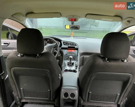 Серый Пежо 3008, объемом двигателя 1.56 л и пробегом 176 тыс. км за 9000 $, фото 26 на Automoto.ua