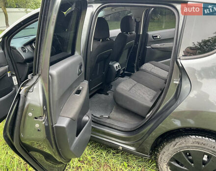 Серый Пежо 3008, объемом двигателя 1.56 л и пробегом 176 тыс. км за 9000 $, фото 27 на Automoto.ua