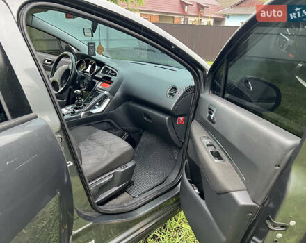 Серый Пежо 3008, объемом двигателя 1.56 л и пробегом 176 тыс. км за 9000 $, фото 31 на Automoto.ua