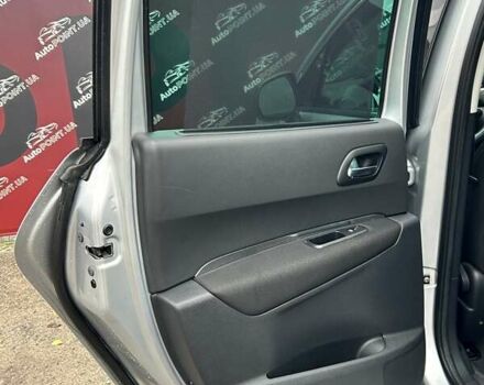 Сірий Пежо 3008, об'ємом двигуна 1.6 л та пробігом 193 тис. км за 8300 $, фото 16 на Automoto.ua