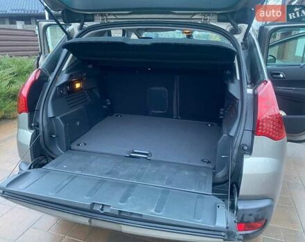 Сірий Пежо 3008, об'ємом двигуна 1.6 л та пробігом 245 тис. км за 6500 $, фото 1 на Automoto.ua