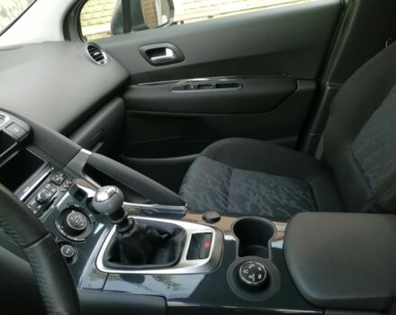 Серый Пежо 3008, объемом двигателя 1.6 л и пробегом 286 тыс. км за 7500 $, фото 7 на Automoto.ua