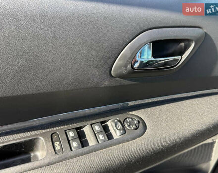 Серый Пежо 3008, объемом двигателя 1.6 л и пробегом 219 тыс. км за 9500 $, фото 55 на Automoto.ua