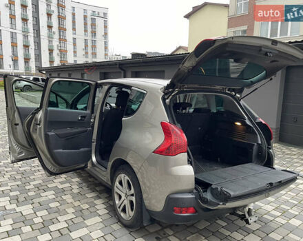 Серый Пежо 3008, объемом двигателя 1.6 л и пробегом 210 тыс. км за 8000 $, фото 15 на Automoto.ua