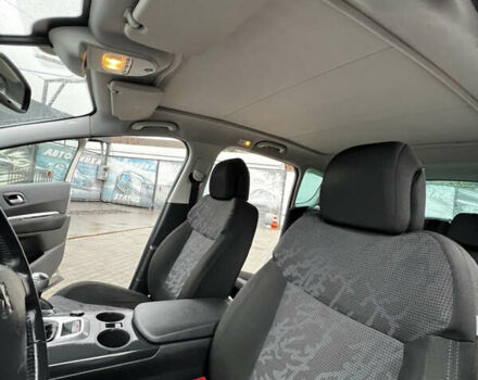 Серый Пежо 3008, объемом двигателя 1.6 л и пробегом 225 тыс. км за 8000 $, фото 18 на Automoto.ua