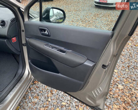 Серый Пежо 3008, объемом двигателя 1.56 л и пробегом 318 тыс. км за 7499 $, фото 41 на Automoto.ua