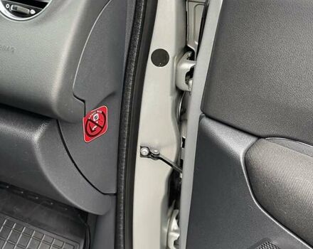 Серый Пежо 3008, объемом двигателя 1.6 л и пробегом 141 тыс. км за 7299 $, фото 19 на Automoto.ua