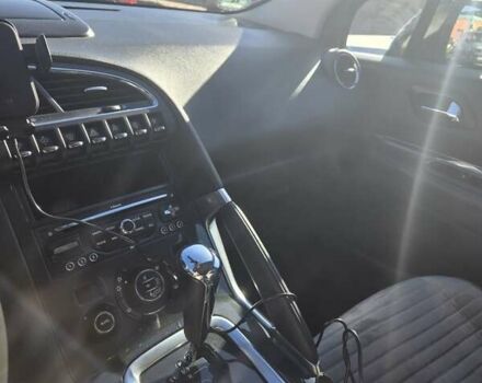 Серый Пежо 3008, объемом двигателя 1.6 л и пробегом 243 тыс. км за 9000 $, фото 3 на Automoto.ua