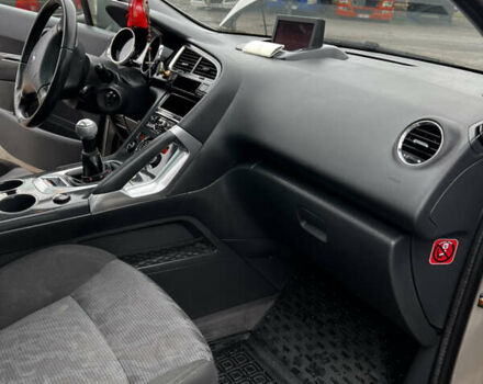 Серый Пежо 3008, объемом двигателя 1.6 л и пробегом 225 тыс. км за 8000 $, фото 35 на Automoto.ua