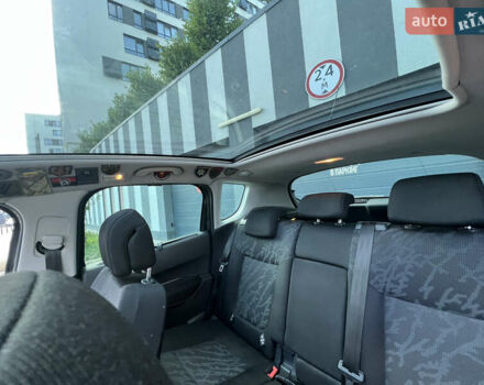 Сірий Пежо 3008, об'ємом двигуна 1.6 л та пробігом 330 тис. км за 10000 $, фото 8 на Automoto.ua