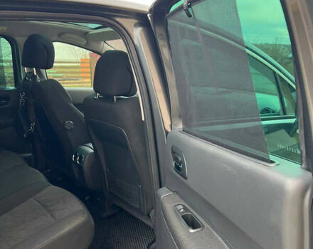 Серый Пежо 3008, объемом двигателя 2 л и пробегом 300 тыс. км за 10000 $, фото 15 на Automoto.ua