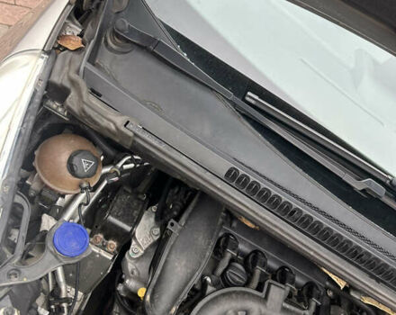 Сірий Пежо 3008, об'ємом двигуна 1.6 л та пробігом 170 тис. км за 8999 $, фото 26 на Automoto.ua