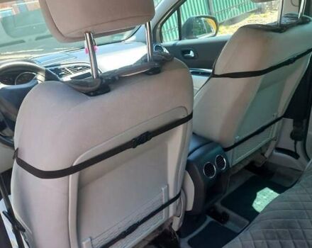 Серый Пежо 3008, объемом двигателя 1.56 л и пробегом 317 тыс. км за 7700 $, фото 10 на Automoto.ua