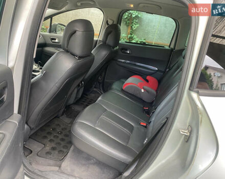 Серый Пежо 3008, объемом двигателя 1.6 л и пробегом 163 тыс. км за 7200 $, фото 4 на Automoto.ua