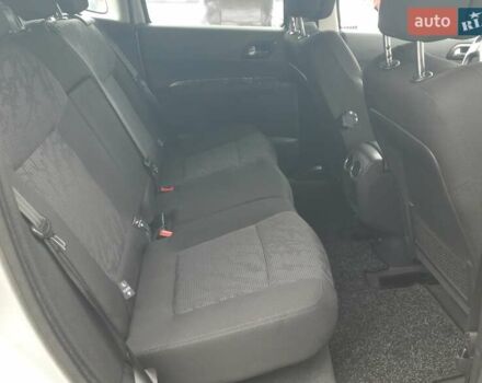 Сірий Пежо 3008, об'ємом двигуна 1.6 л та пробігом 124 тис. км за 7599 $, фото 34 на Automoto.ua
