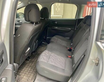 Серый Пежо 3008, объемом двигателя 1.6 л и пробегом 207 тыс. км за 7850 $, фото 7 на Automoto.ua