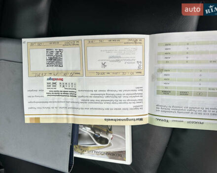 Сірий Пежо 3008, об'ємом двигуна 1.6 л та пробігом 170 тис. км за 8999 $, фото 31 на Automoto.ua