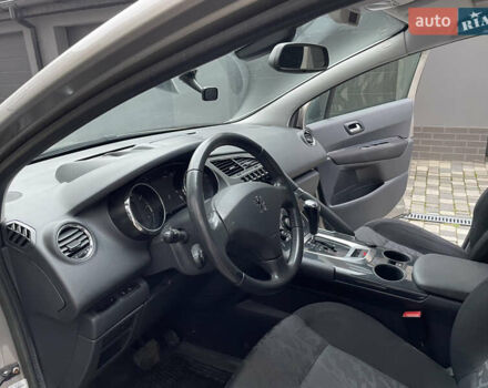 Серый Пежо 3008, объемом двигателя 1.6 л и пробегом 210 тыс. км за 8000 $, фото 16 на Automoto.ua