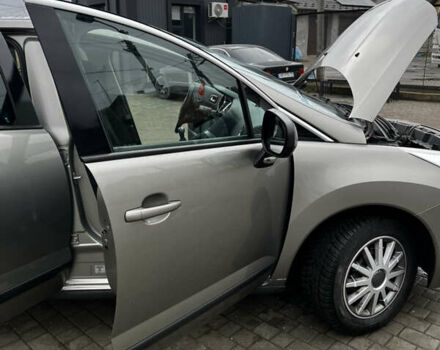 Серый Пежо 3008, объемом двигателя 1.6 л и пробегом 225 тыс. км за 8000 $, фото 60 на Automoto.ua