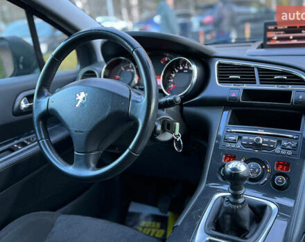Пежо 3008 2010 в Львове на Automoto.ua Серый Пежо 3008, объемом двигателя 1.56 л и пробегом 233 тыс. км за 9300 $, фото 17 на Automoto.ua