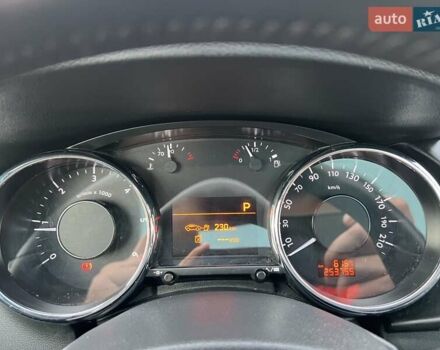 Серый Пежо 3008, объемом двигателя 2 л и пробегом 190 тыс. км за 9790 $, фото 24 на Automoto.ua