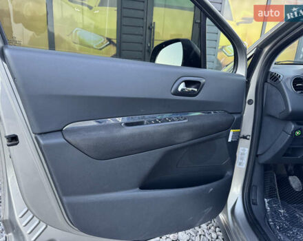 Пежо 3008 2010 в Стрые на Automoto.ua Серый Пежо 3008, объемом двигателя 1.6 л и пробегом 260 тыс. км за 6300 $, фото 50 на Automoto.ua