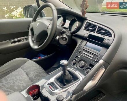 Серый Пежо 3008, объемом двигателя 1.6 л и пробегом 207 тыс. км за 7850 $, фото 5 на Automoto.ua