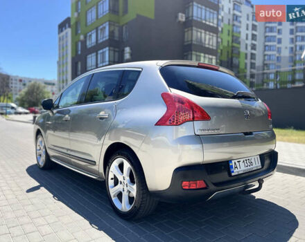 Серый Пежо 3008, объемом двигателя 1.6 л и пробегом 212 тыс. км за 8250 $, фото 3 на Automoto.ua