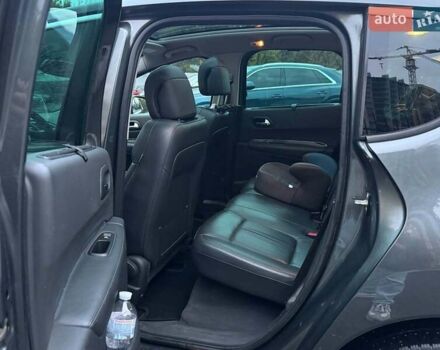 Пежо 3008 2010 у Києві на Automoto.ua Сірий Пежо 3008, об'ємом двигуна 1.6 л та пробігом 258 тис. км за 9490 $, фото 31 на Automoto.ua