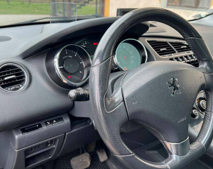 Серый Пежо 3008, объемом двигателя 2 л и пробегом 300 тыс. км за 10000 $, фото 12 на Automoto.ua