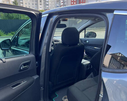 Сірий Пежо 3008, об'ємом двигуна 1.6 л та пробігом 330 тис. км за 10000 $, фото 9 на Automoto.ua