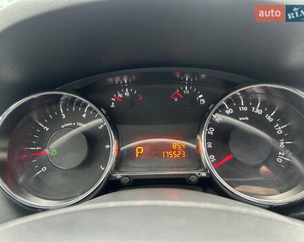 Серый Пежо 3008, объемом двигателя 1.6 л и пробегом 175 тыс. км за 8300 $, фото 10 на Automoto.ua