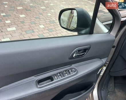 Сірий Пежо 3008, об'ємом двигуна 1.6 л та пробігом 170 тис. км за 8999 $, фото 6 на Automoto.ua