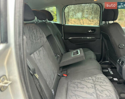 Серый Пежо 3008, объемом двигателя 1.56 л и пробегом 237 тыс. км за 7400 $, фото 10 на Automoto.ua