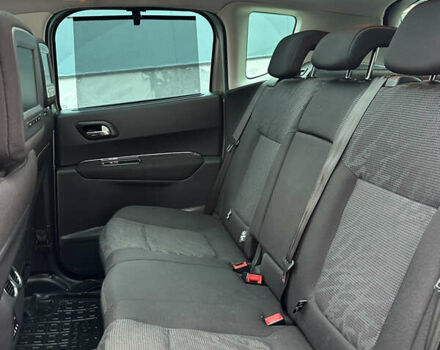 Серый Пежо 3008, объемом двигателя 2 л и пробегом 211 тыс. км за 10650 $, фото 30 на Automoto.ua