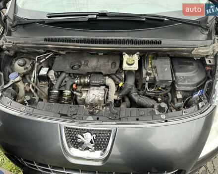 Серый Пежо 3008, объемом двигателя 1.56 л и пробегом 247 тыс. км за 7600 $, фото 16 на Automoto.ua