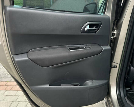 Серый Пежо 3008, объемом двигателя 2 л и пробегом 211 тыс. км за 10650 $, фото 31 на Automoto.ua