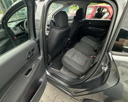Сірий Пежо 3008, об'ємом двигуна 1.6 л та пробігом 246 тис. км за 7771 $, фото 4 на Automoto.ua