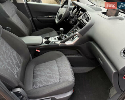 Пежо 3008 2011 в Стрые на Automoto.ua Серый Пежо 3008, объемом двигателя 1.6 л и пробегом 241 тыс. км за 8900 $, фото 74 на Automoto.ua