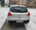 Серый Пежо 3008, объемом двигателя 1.6 л и пробегом 204 тыс. км за 7500 $, фото 1 на Automoto.ua