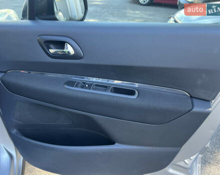 Сірий Пежо 3008, об'ємом двигуна 1.6 л та пробігом 250 тис. км за 8200 $, фото 27 на Automoto.ua